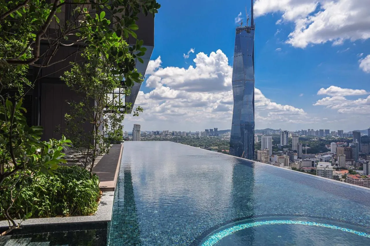 Infinity Pool Klcc Lalaport Deluxe Suite By Miko Kuala Lumpur