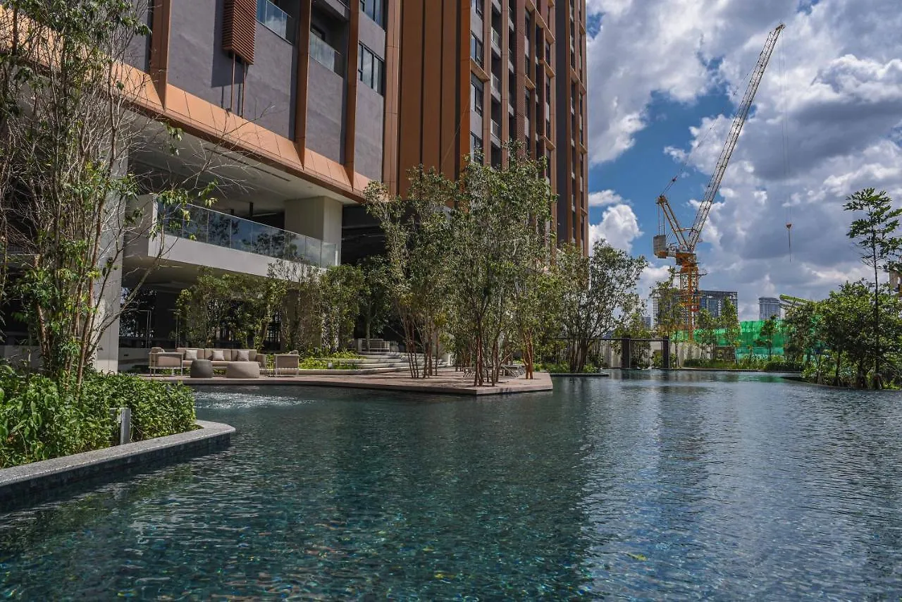 Apartment Infinity Pool Klcc Lalaport Deluxe Suite By Miko Kuala Lumpur