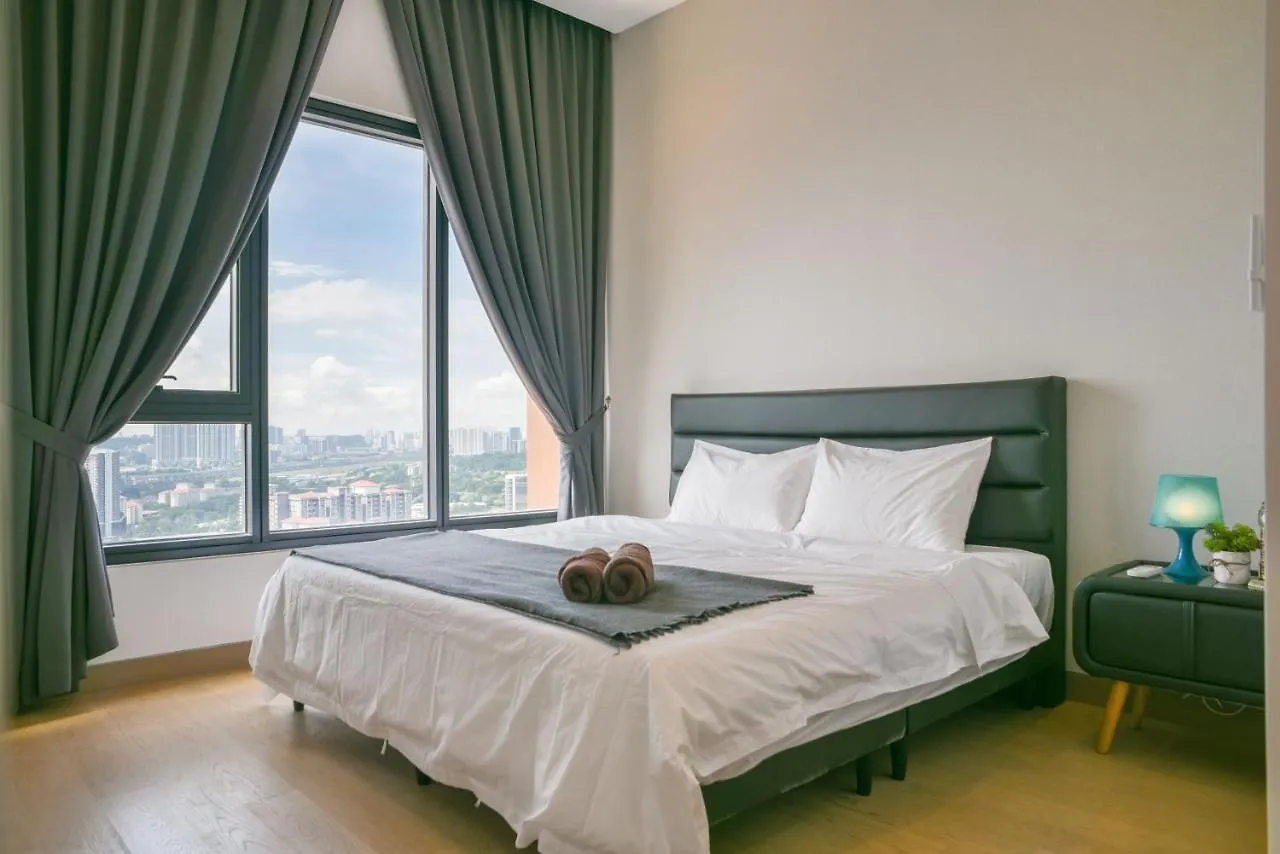 Apartment Infinity Pool Klcc Lalaport Deluxe Suite By Miko Kuala Lumpur